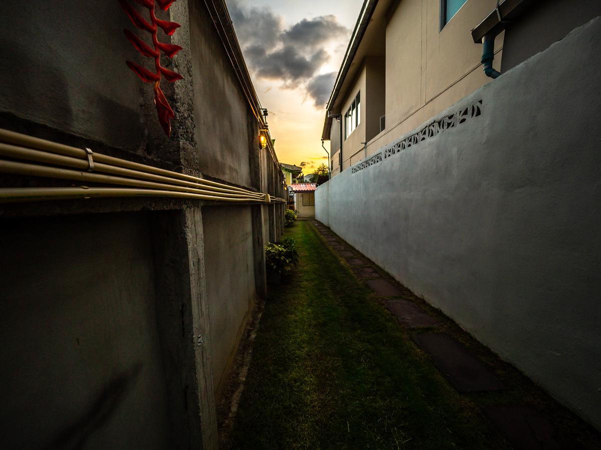 Tommy Huts Hotel Chiang Mai Exterior photo